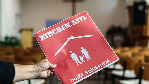 Schild Kirchenasyl