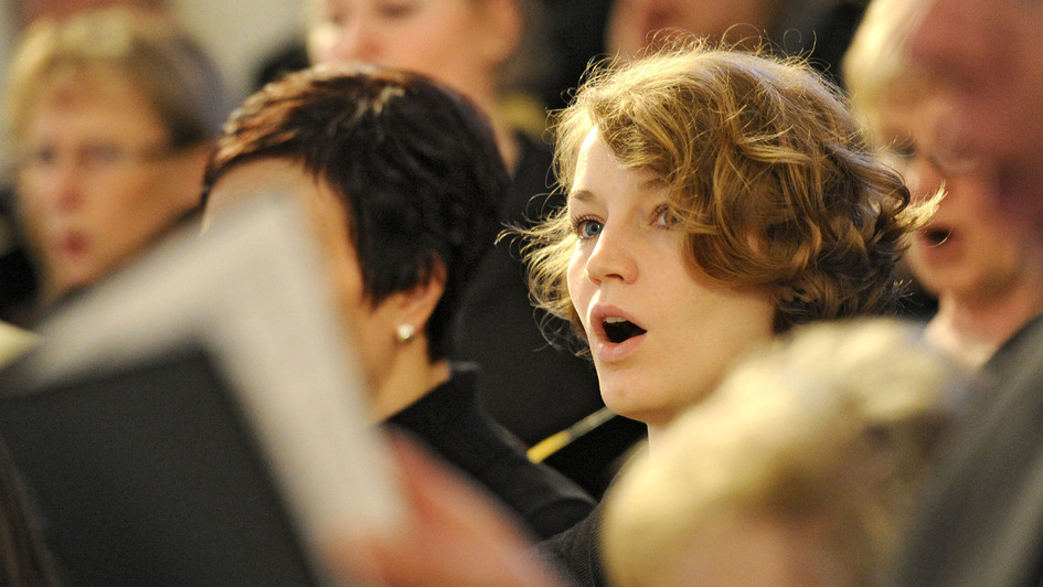 Chorsängerin in der Ludwigskirche Saarbrücken