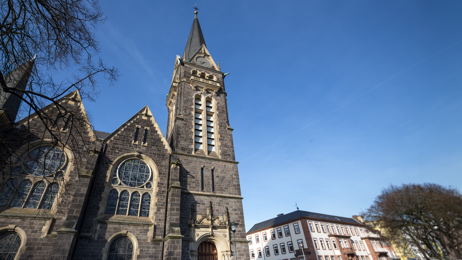 Die Johanneskirche in Gießen. Sie wird neben der Jungen Kirche und der Kapelle im Stadtkirchenturm am 29. November als Rückzugsort geöffnet sein.