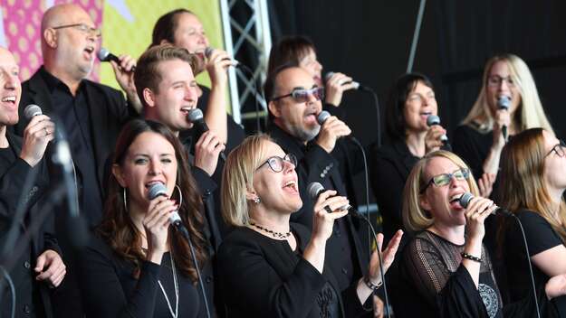 Gospelchor aus Männern und Frauen