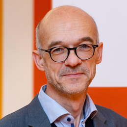 Prof. Bernd Schröder
