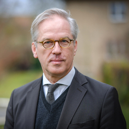 Karsten Wolkenhauer, Kirchenpräsident der Evangelischen Kirche Anhalts Karsten Wolkenhauer, Kirchenpräsident der Evangelischen Kirche Anhalts